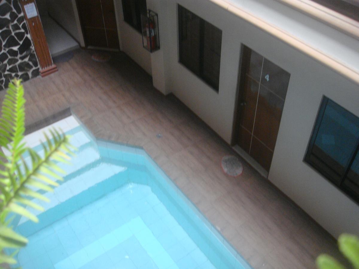 Hidden Pearl Hotel Angeles Exterior photo